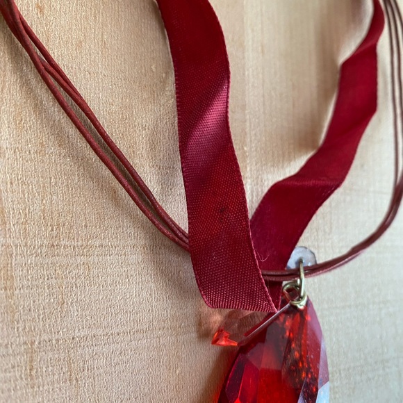 Fun Necklace - Picture 2 of 3